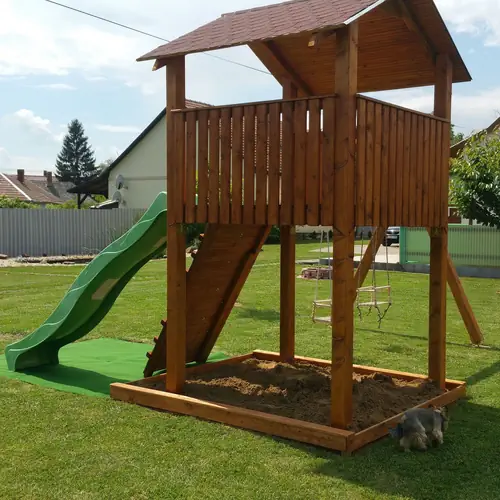 Cs&uacute;zda, hint&aacute;k, homokoz&oacute;, m&aacute;sz&oacute;fal