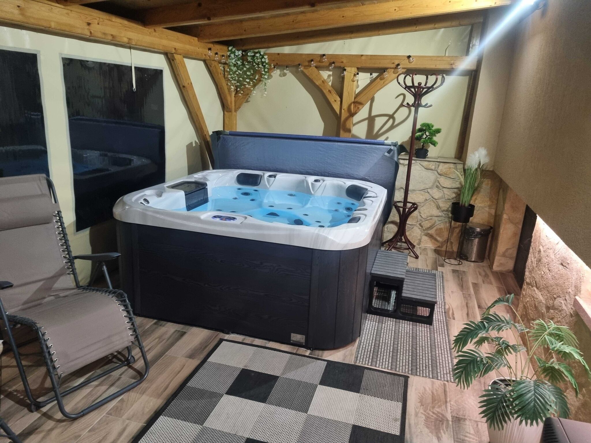 Zsuzsi Nyaraló Magyarhertelend