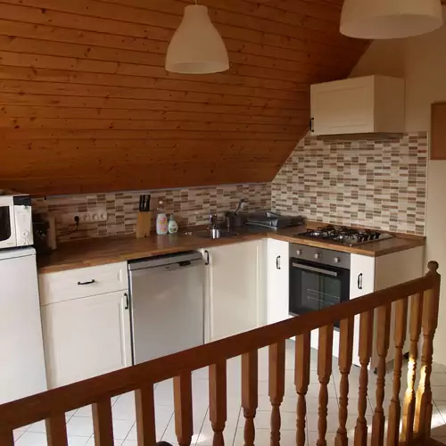 Andrea Apartman Vonyarcvashegy 002 kép