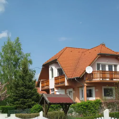 Andrea Apartman Vonyarcvashegy 006 kép