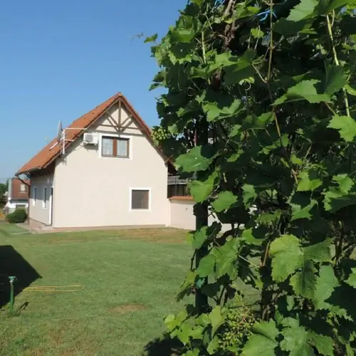 &Oacute;RI&Aacute;SI UDVAR