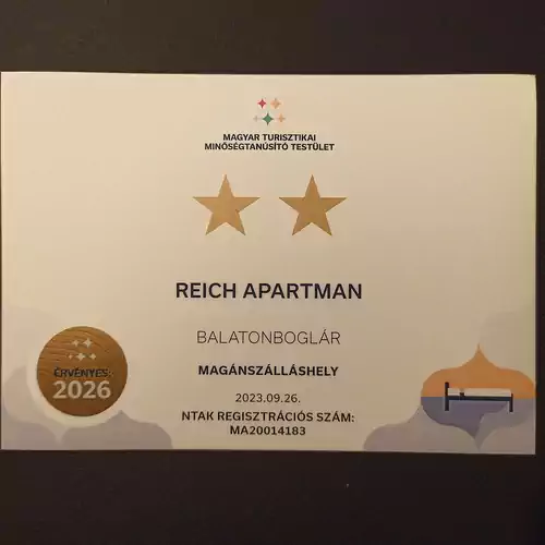 Erzsi Apartmanok Balatonboglár 004 kép