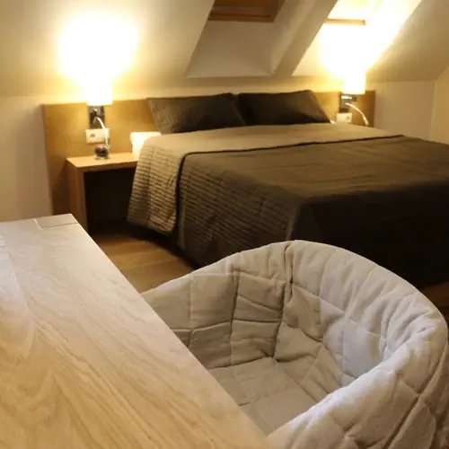 Fot&oacute; szob&aacute;r&oacute;l