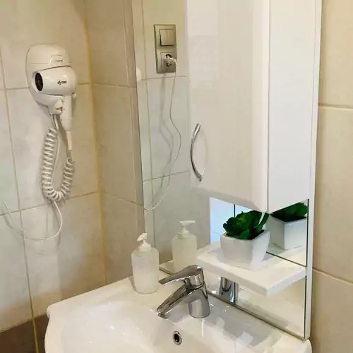 Tóparti Apartmanház Balatonszárszó 016 kép