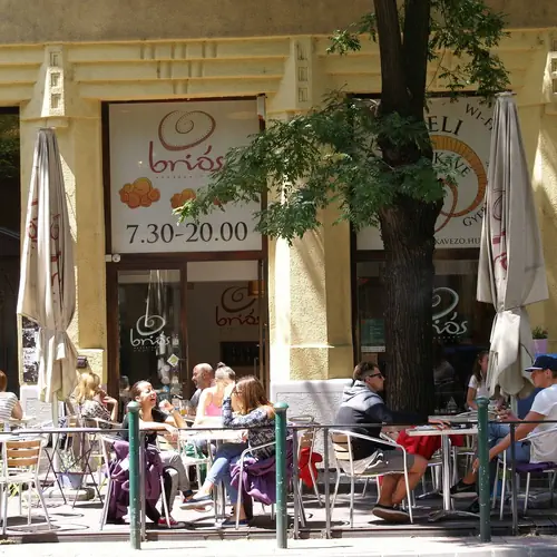 Fot&oacute; a reggeliztetőről