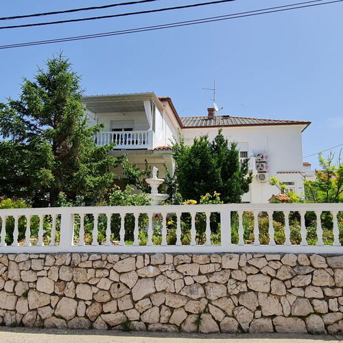 Vila Rab  4