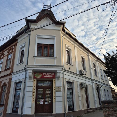 Centrum Stúdió & Apartman Tolna