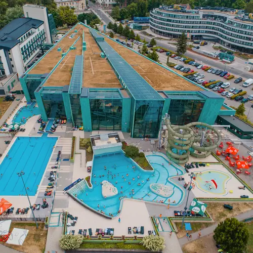 Aquasziget &Eacute;lm&eacute;nyf&uuml;rdő