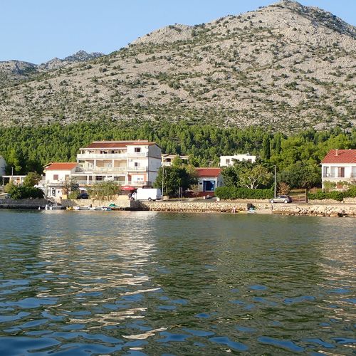 Apartmani Bili Starigrad  2