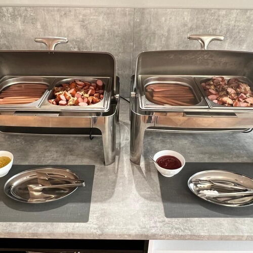 Breakfast buffet - hot dishes