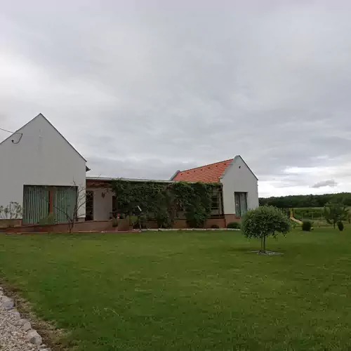 Láng Vendégház Villánykövesd 006 kép