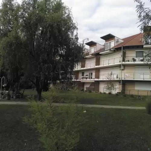 Horváth Apartman Cserkeszőlő 006 kép