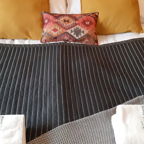 Pokoje z akcentem stylu folkowego.