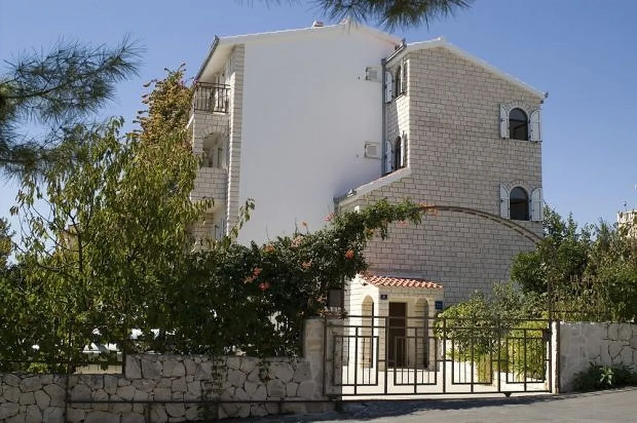 Apartmani Varnica Okrug Gornji