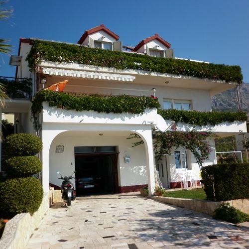 Apartmani Tomić Dugi Rat  2