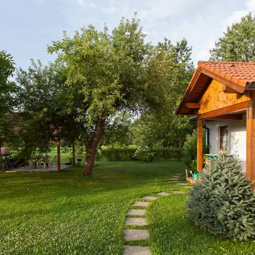 Bej&aacute;rat a h&aacute;zhoz 