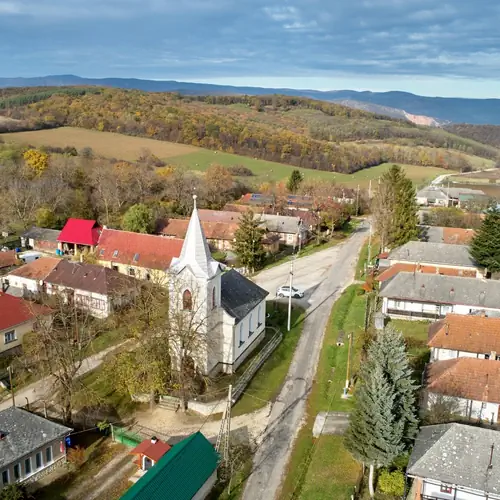 Becskeh&aacute;za telep&uuml;l&eacute;s