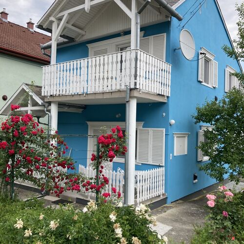 H&aacute;z utcafrontr&oacute;l