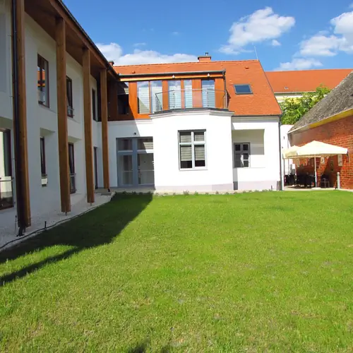 Belső kerthelyis&eacute;g