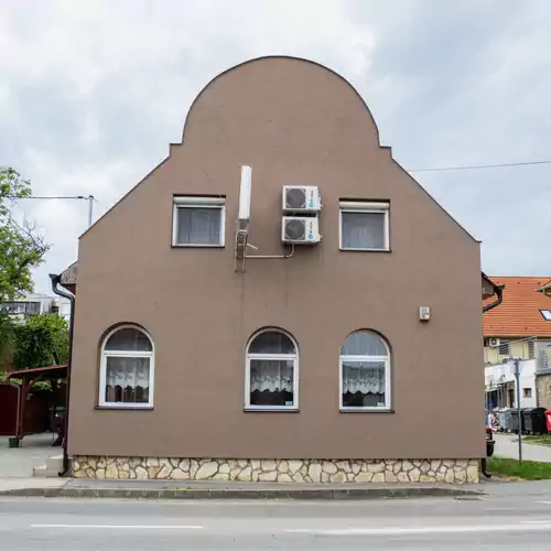 Fitt Panzió Sásd 001 kép