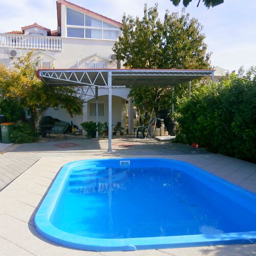 Apartment and Rooms Ivana Tribunj