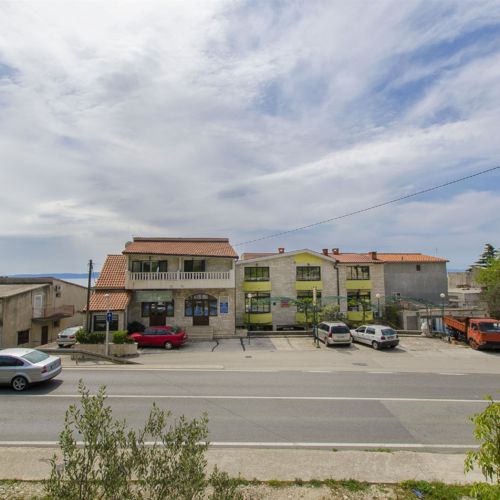 Apartment and Rooms Ivan Makarska  2