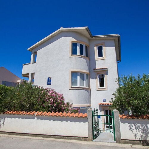 Apartment Ante Murter  3
