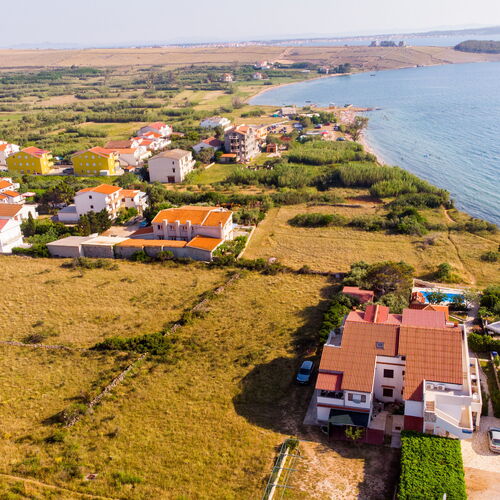 Apartments Crljenko Povljana  4
