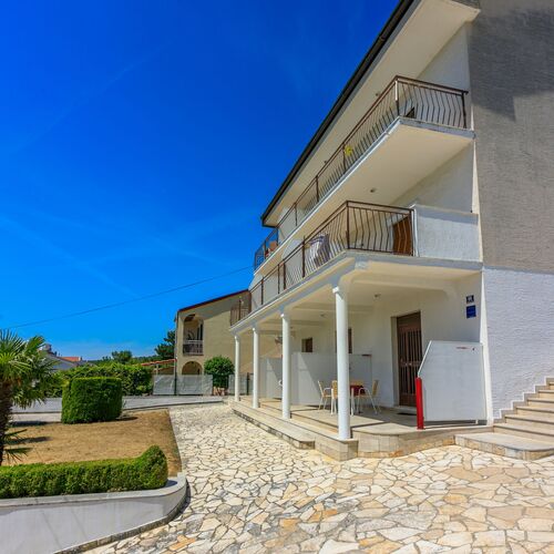 Apartments Laura Dramalj  3