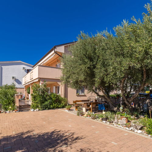 Apartments Ana Krk  2