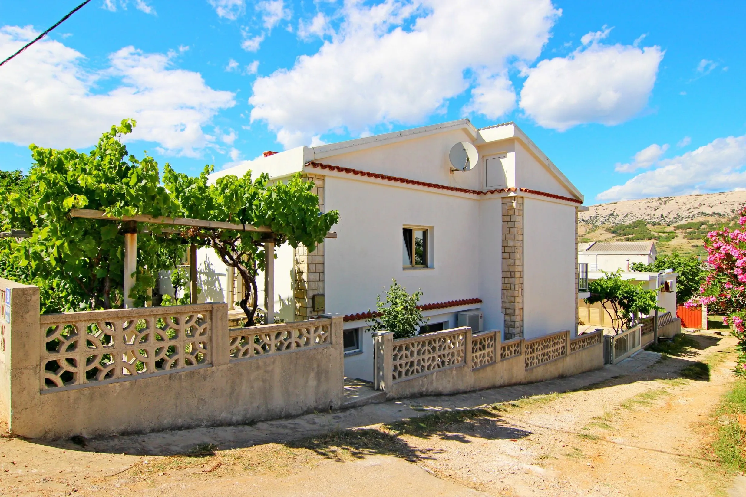 Apartments Željko Pag