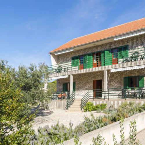 Apartments Albina Brodarica  4