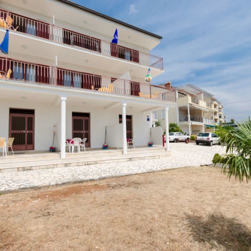 Apartments Rozaria Dramalj  4