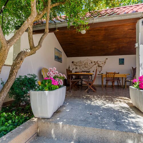 Apartments Zora Starigrad Paklenica  3