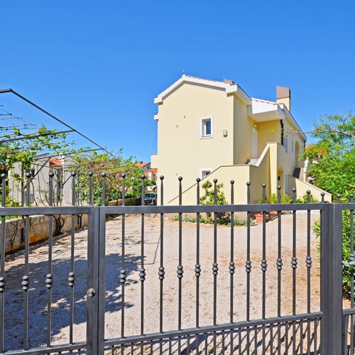 Apartments Vesna Malinska  2