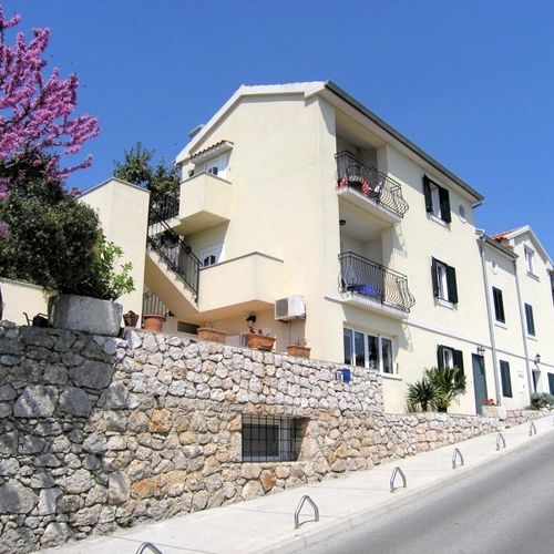 Apartments Depikolzuane Krk  4