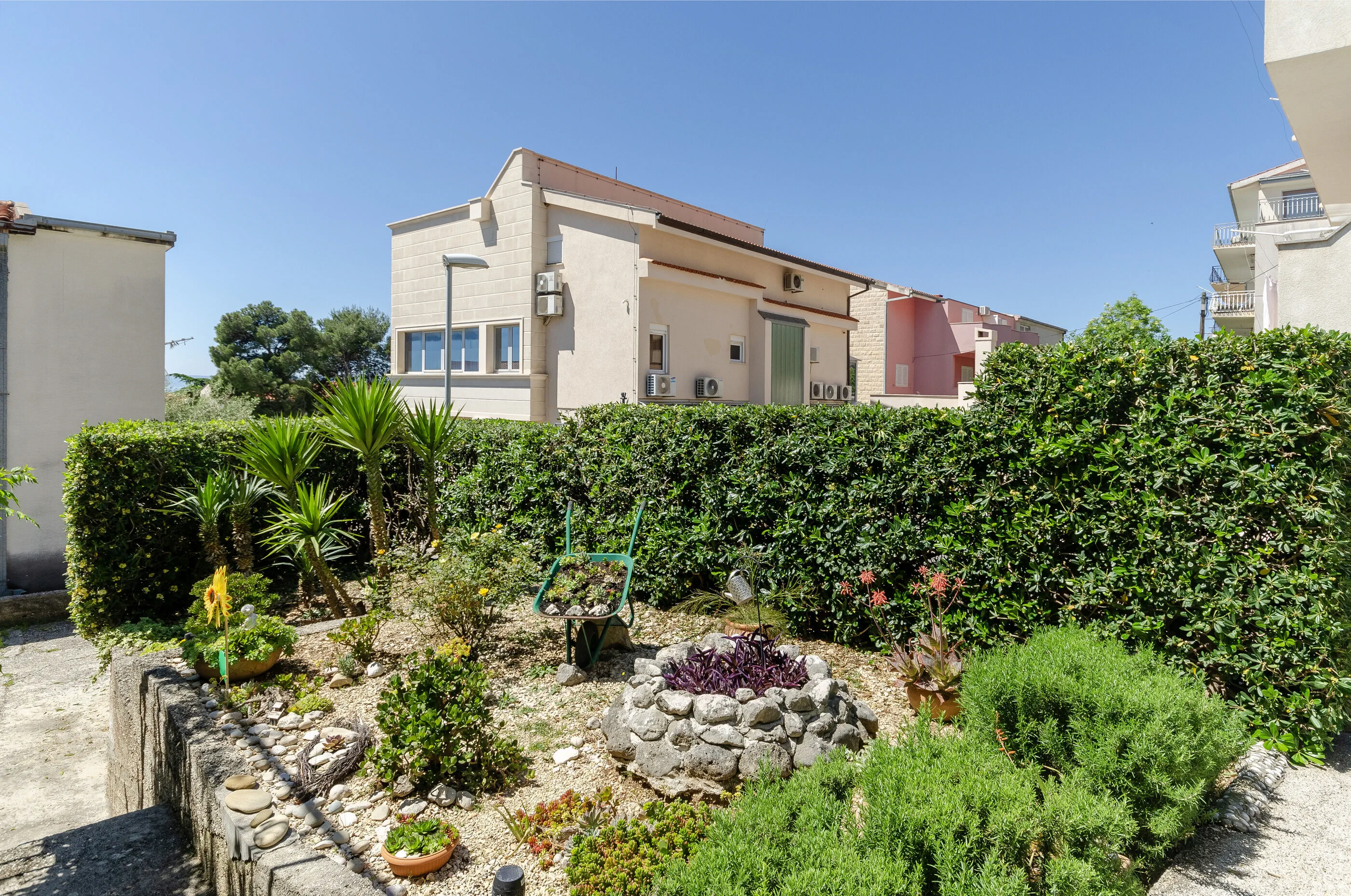 Apartments Katica Makarska