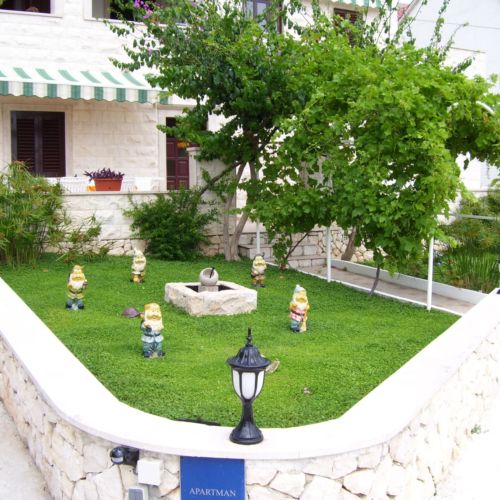 Apartments Fani Bol  4