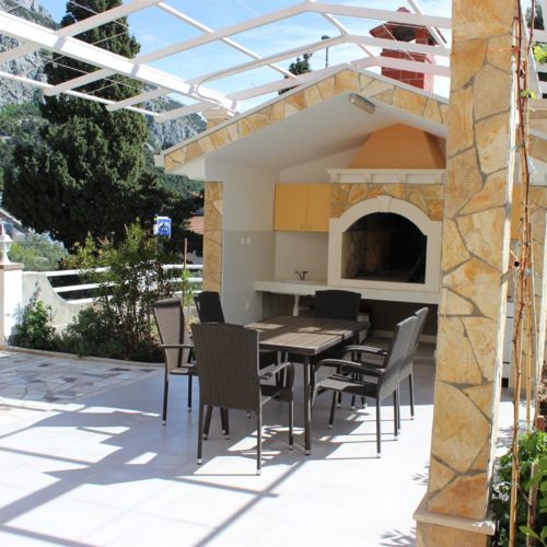 Apartments Joško Gradac  2