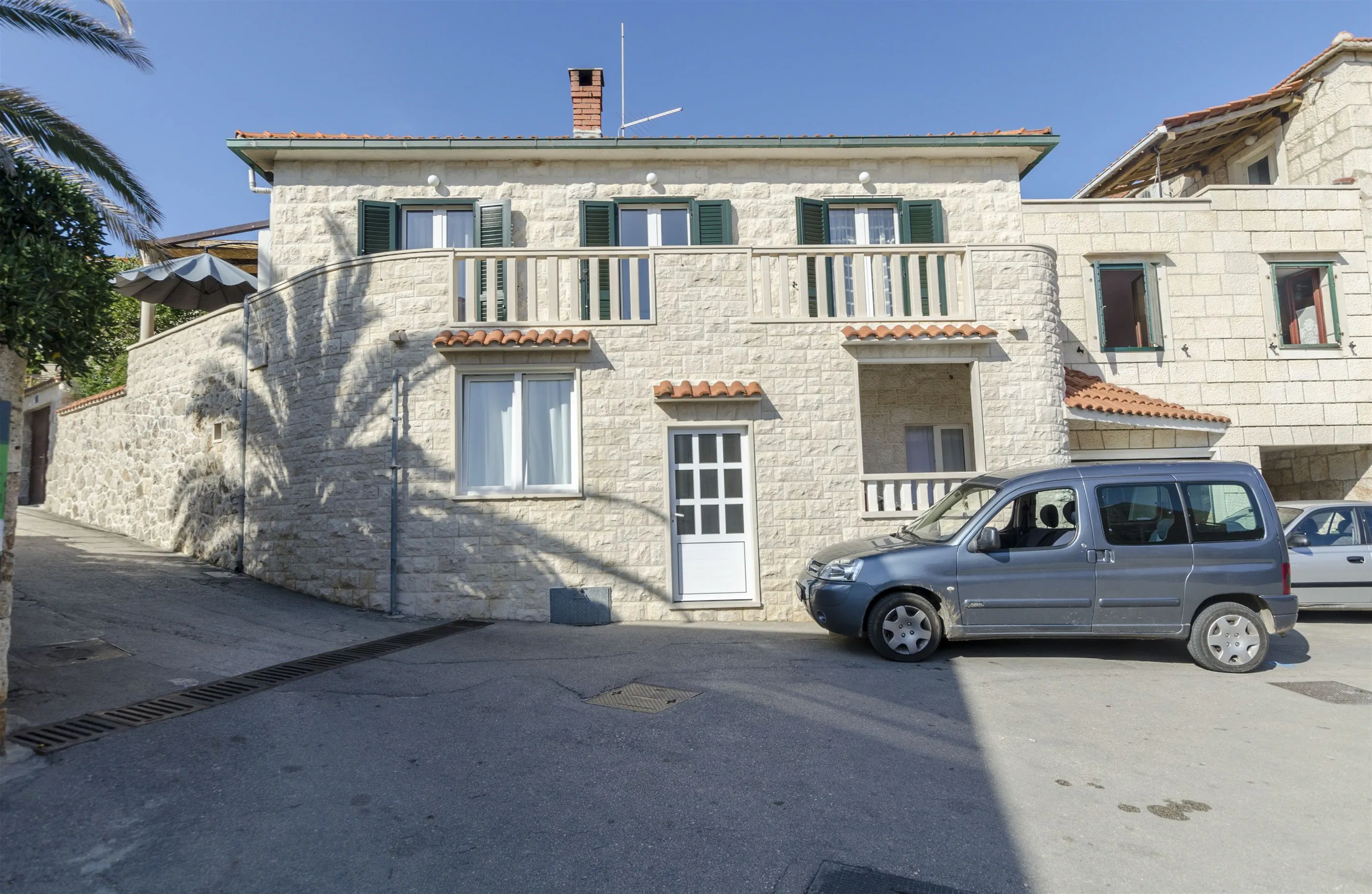 Apartments Mare Postira