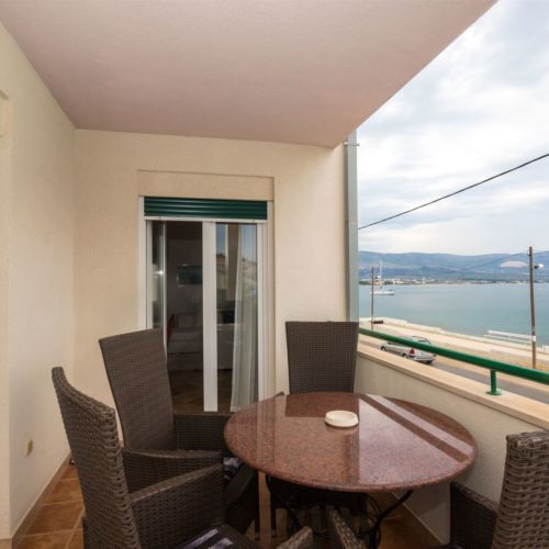 Apartment Star Arbanija  3