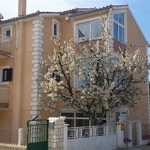 Apartments Davorka Brodarica  2