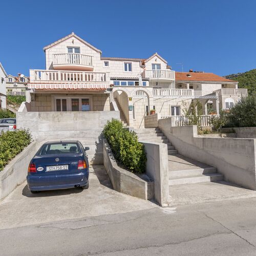 Apartments Jerka Bol II