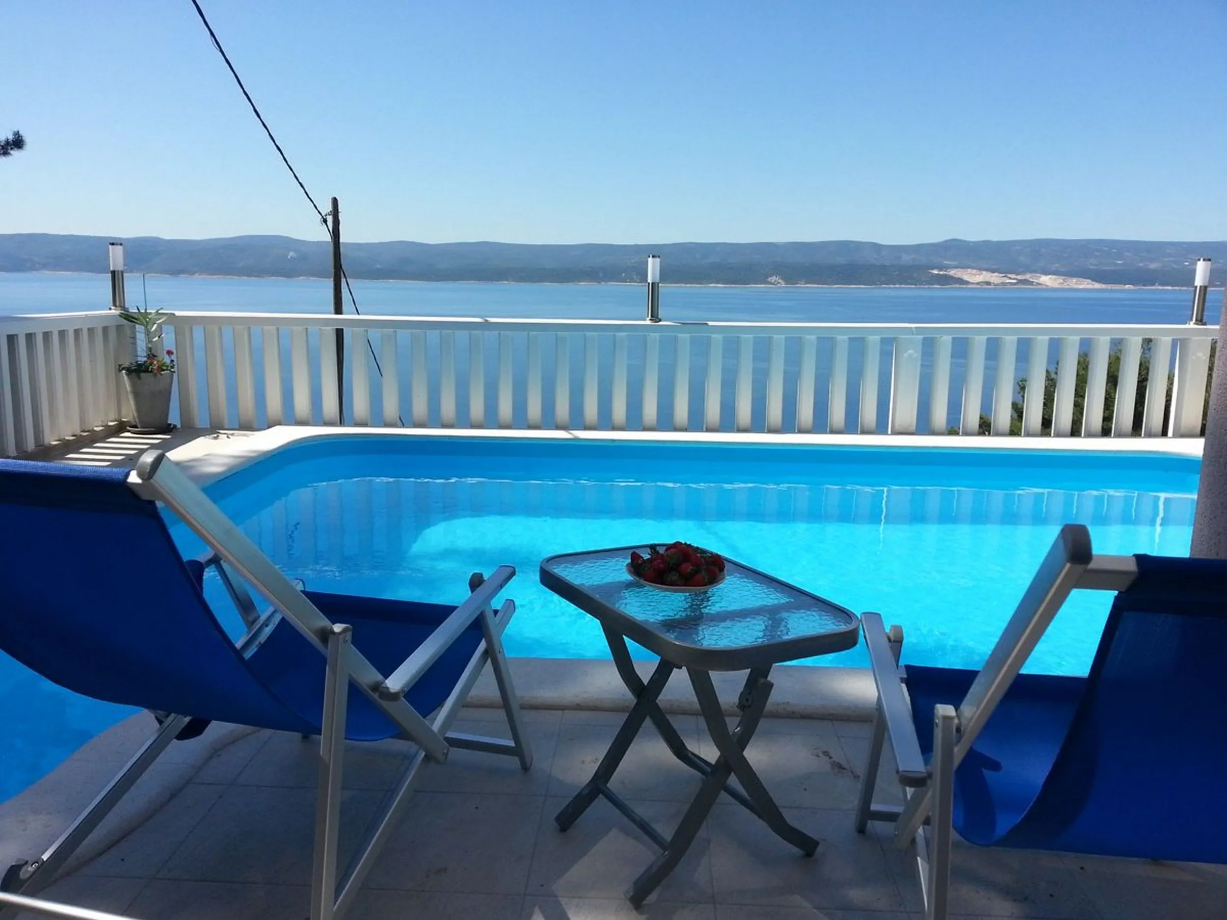 Apartments Adriatic Blue with pool Mimice