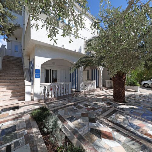 Apartments Family Gligora Mandre