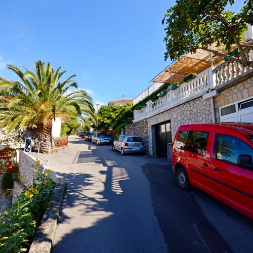 Apartments Jakov Jelsa