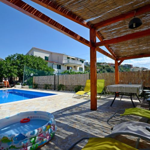 Apartments Mirko Seget Vranjica  3