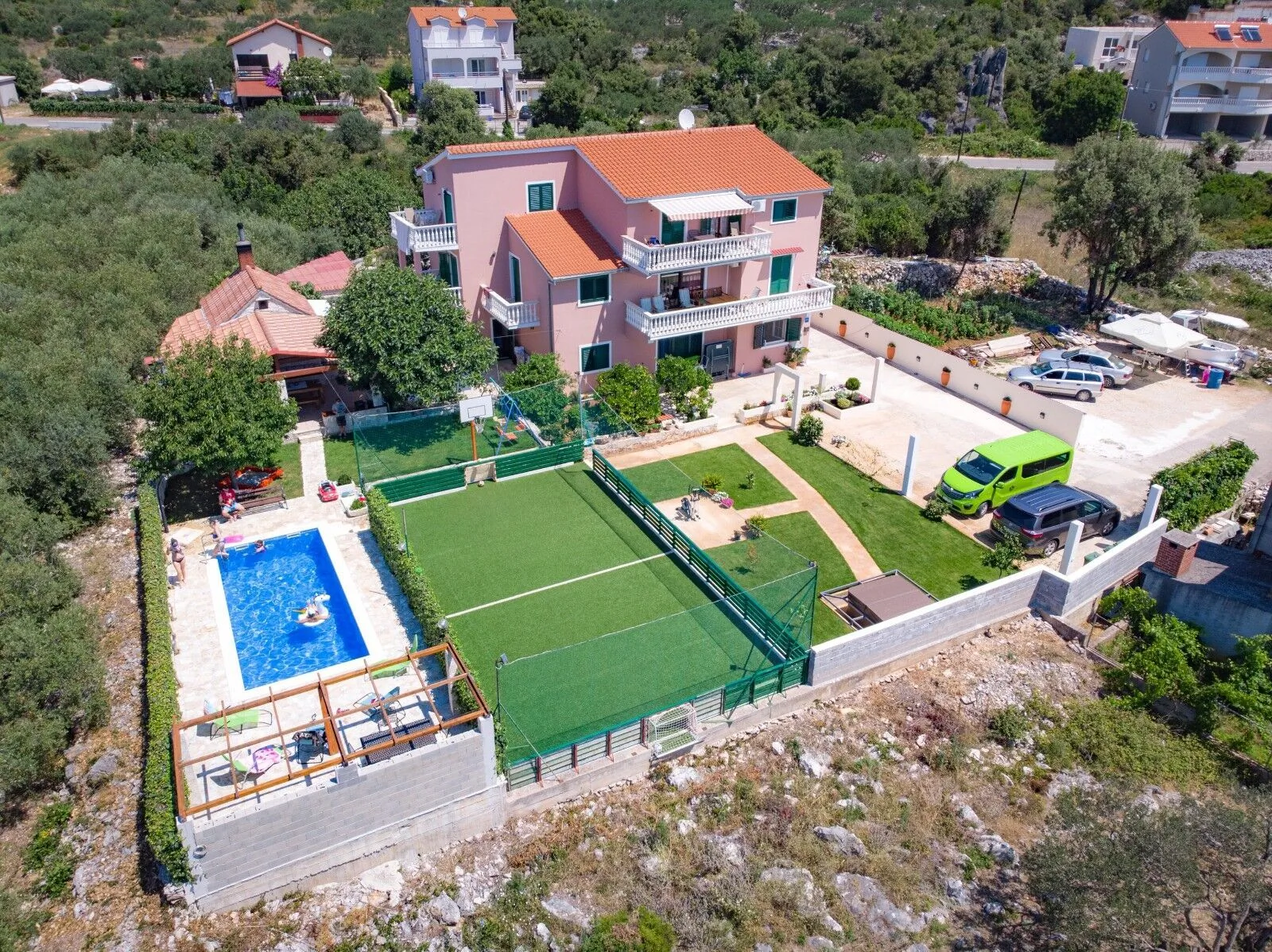 Apartments Mirko Seget Vranjica