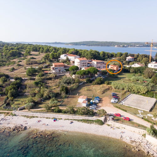 Apartments Petra near beach Pula  4