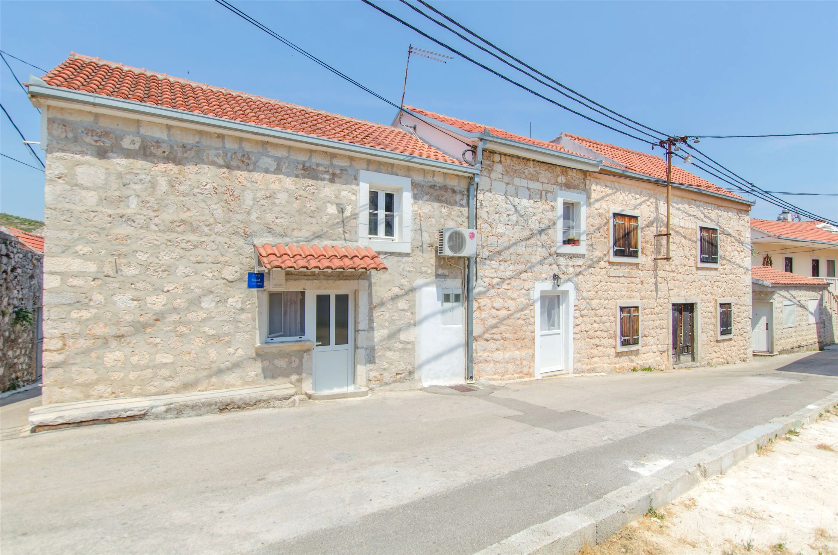House Jozo Marina